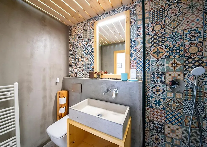 Samota Hojsin Neustupov